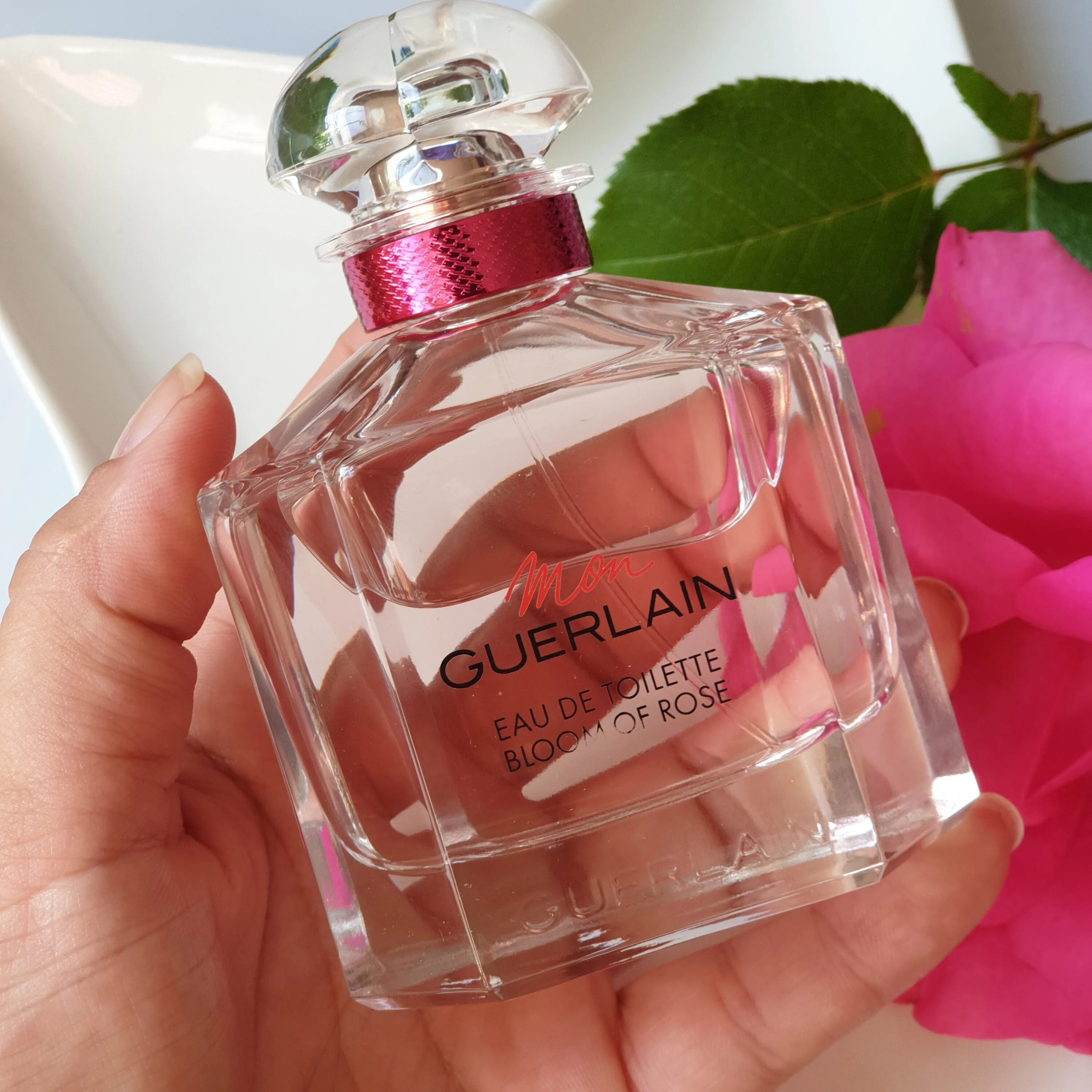 Купить парфюмерную воду в москве. Mon Guerlain Bloom of Rose, 100ml. Мон герлен 100 мл парфюмерная вода. Летуаль герлен Bloom of Rose. Guerlain mon духи Парфюм 100 мл.