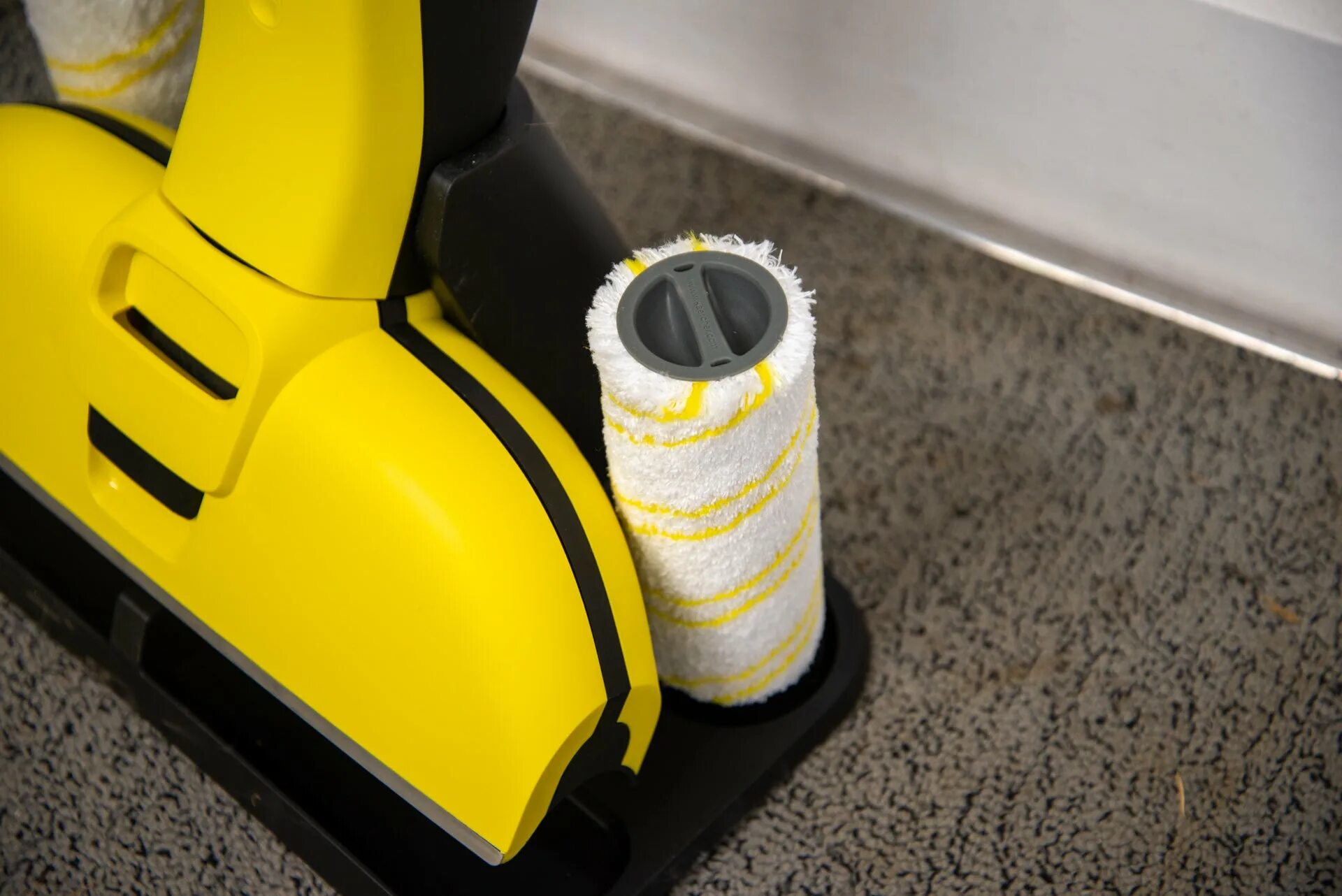 Пылесос Karcher FC 5. Пылесос ручной Karcher EWM 2 желтый/черный. Керхер s300. Karcher s.016-009 РК-0111.