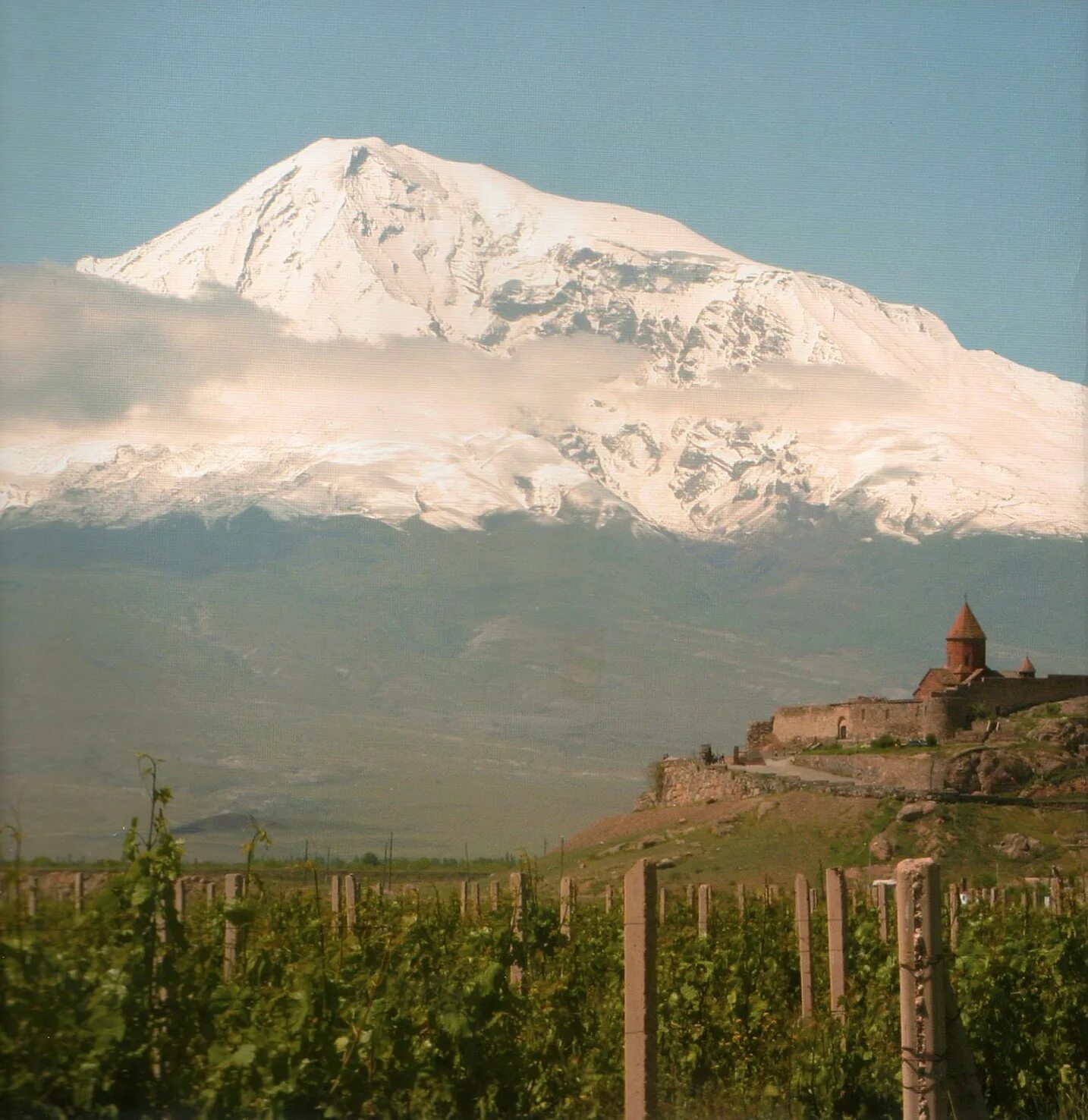Гора Арарат Ноев Ковчег. Араратская Долина Армения. Армения гора Арарат Ноев Ковчег. Араратская Долина Турция. Арарат находится в армении