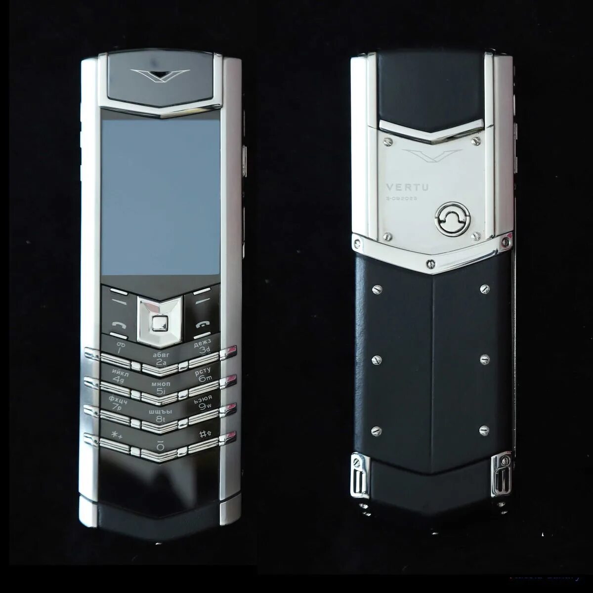 Мелодия на звонок верту. Vertu s01-505. Vertu s818436. Vertu Signature s. Верту 2021.