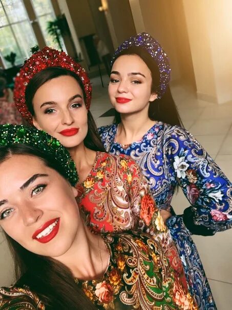 Любо мило. Любо мило ансамбль. ансамбль народной песни любо-мило. ансамбль любо мило солисты. любо мило фото.