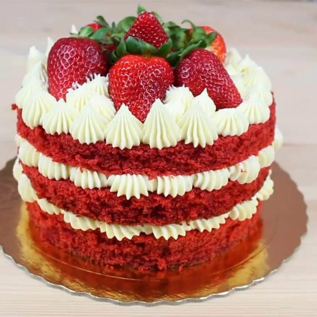 Какой торт можно купить. Торт. Красивые торты. Красивые торты на день рождения. Шикарный торт на день рождения.
