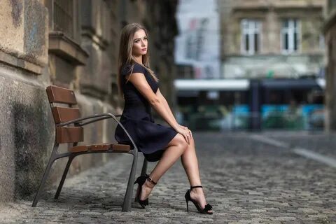 Улица модельная