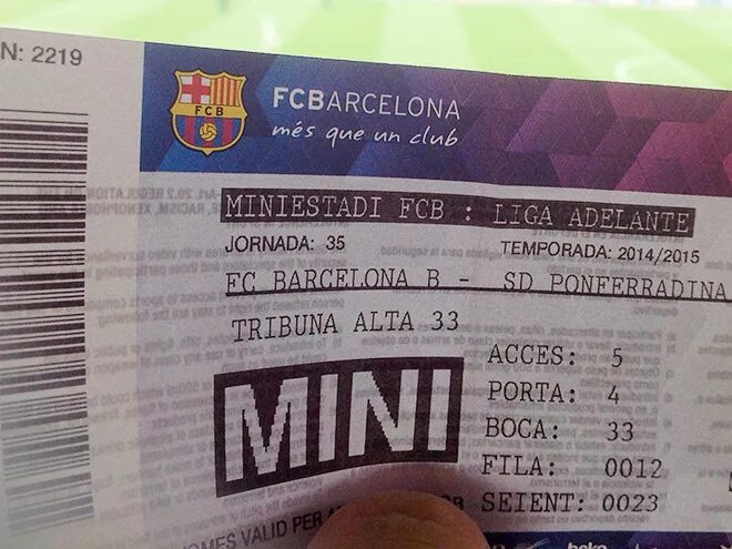 Билеты на матч барселоны. Билеты в Барселону. Вип билеты Барселона. Билет Барселона Пиза. Билет в Барселону фото.