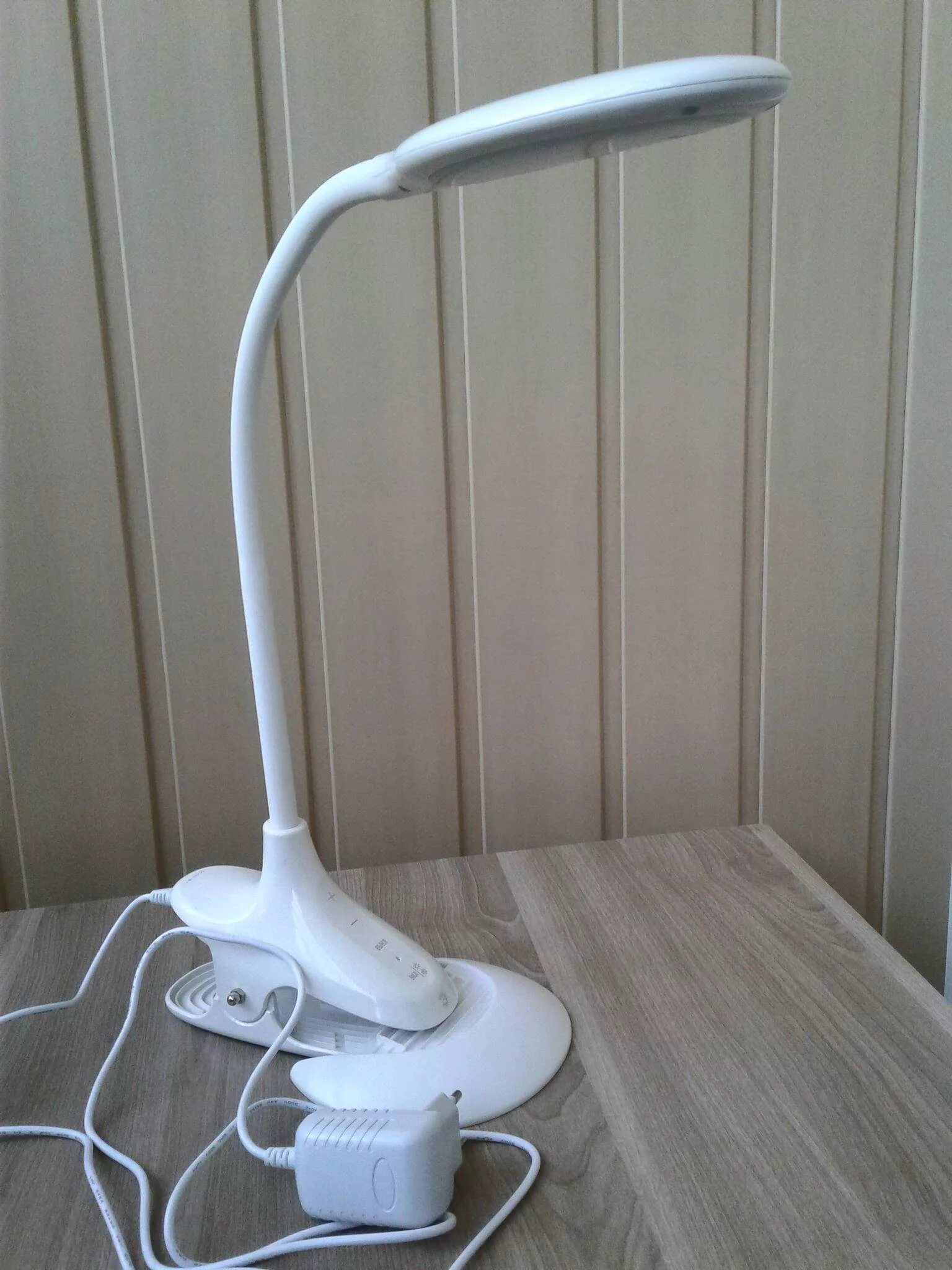 Nled-453-9w-w. Эра nled-446-9w-bk. Эра nled-447-9w-r (красный). Настольная лампа эра nled-446-9w-w. Эра nled-459-9w-r.