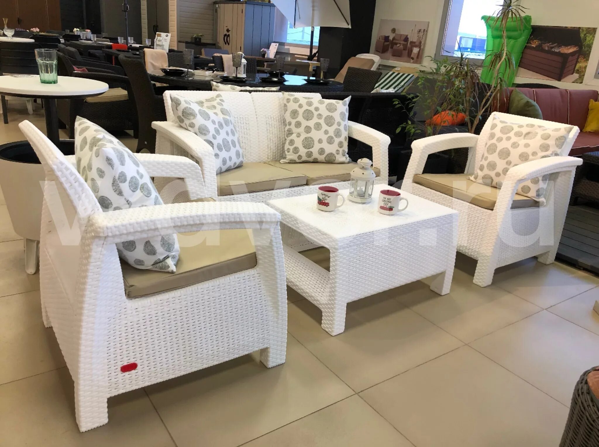 Набор мебели keter. Corfu set. диван альтернатива ротанг-плюс 3-х местный белый. корфу 7д 40x40. комплект мебели тет чеа секрет белый.