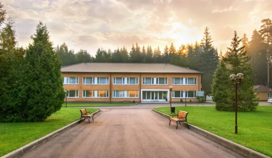 детский оздоровительный лагерь орленок клин. лагерь ока в анапе. лагерь ока ступинский район. детский лагерь здание. волжский артек лагерь.