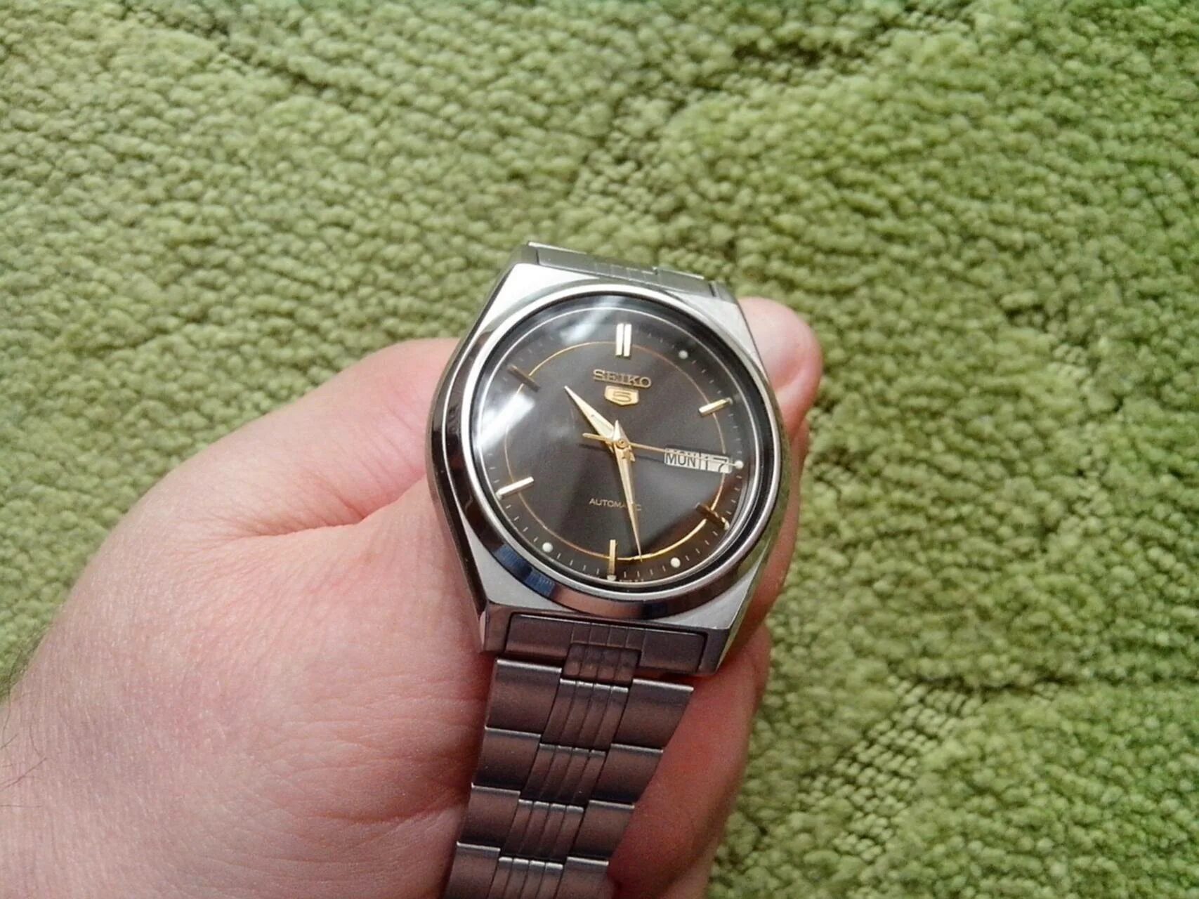 Сейко автоматик. Seiko 5 1990. Сейко 5 автоматик 1984. Часы Сейко 5 автоматик. Seiko 5 часы мужские 6 гранные.