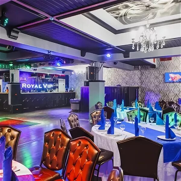 Караоке клуб рояль алматы. Royal vip. Ресторан бау астана вип кабинка. Royal vip. Royal honey для женщин.