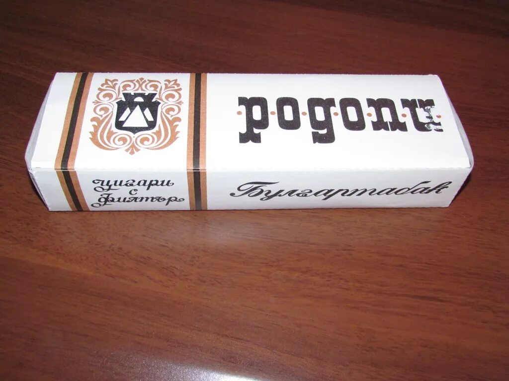 Погоны сигареты. Болгарские сигареты Родопи. Родопи Болгария сигареты. Болгарские сигареты Родопи опал. Родопи сигареты блок.