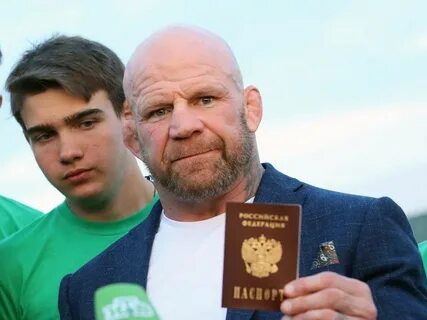 Американский боец с российским гражданством