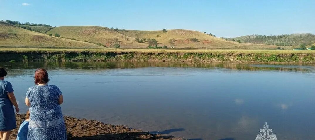 Купание в реке. Река. Купаться в реке. Летом на речке.