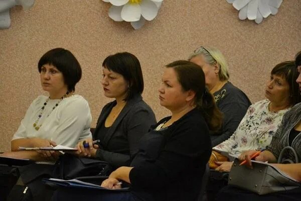 Управление опеки ханты-мансийск. Единая горячая линия. Опека ханты-мансийск официальный. Матиевская виктория викторовна нижневартовск опека и попечительство. Бормотова татьяна витальевна.