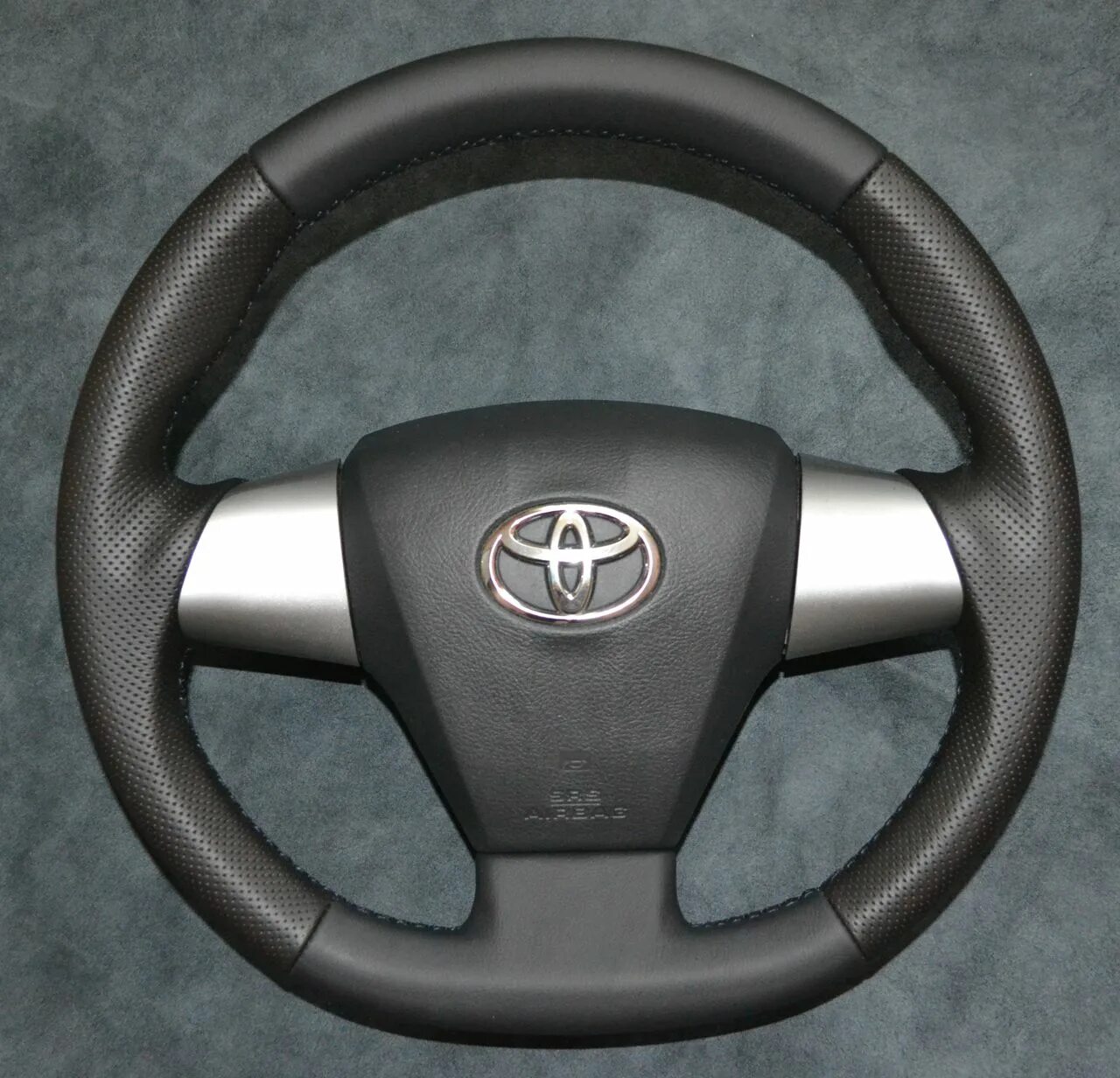 Руль porsche 911 997. Руль значок. Значок mitsubishi lancer 10. Руль значок. Машинный руль.