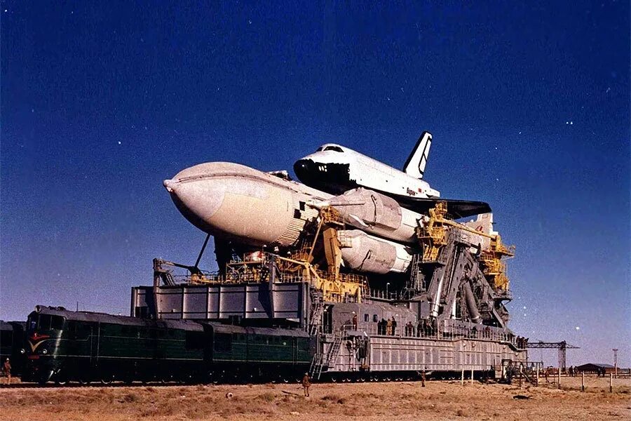 Взлёт и "падение" советского космического шаттла "Буран"": с закрытием программы