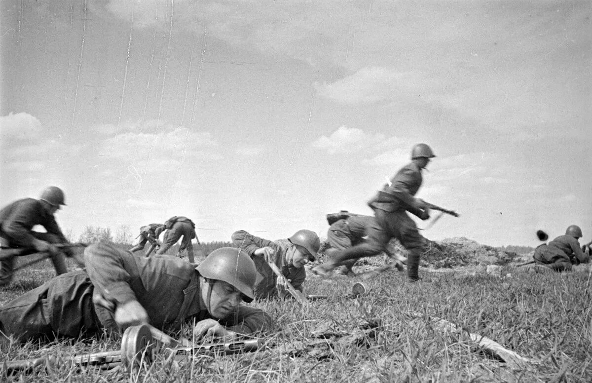 Получена в бою. Атака РККА 1941. Солдаты РККА 1941 В атаке. 22 Армия РККА июнь 1941 красноармейцы.