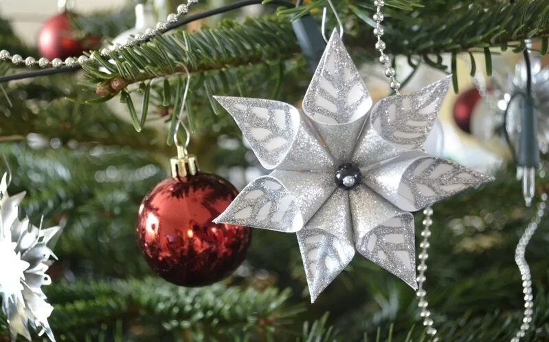 Елочные игрушки из бумаги. Украшение для ёлки "звезда". Новогодние игрушки своими руками. Новогодний декор. Объемная елочная игрушка.