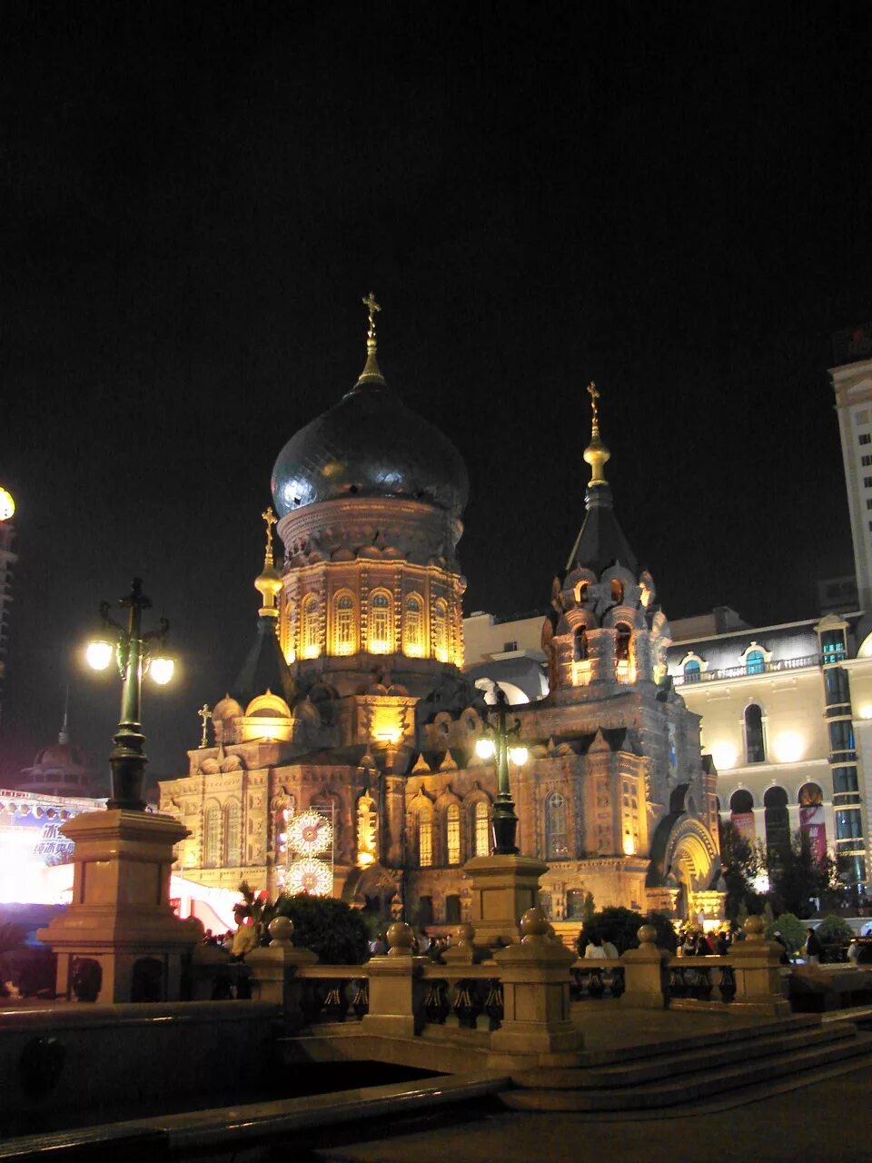 Было в харбине. Софийский храм в харбине. Харбин город в китае. Центральная площадь харбина. Харбин достопримечательности.