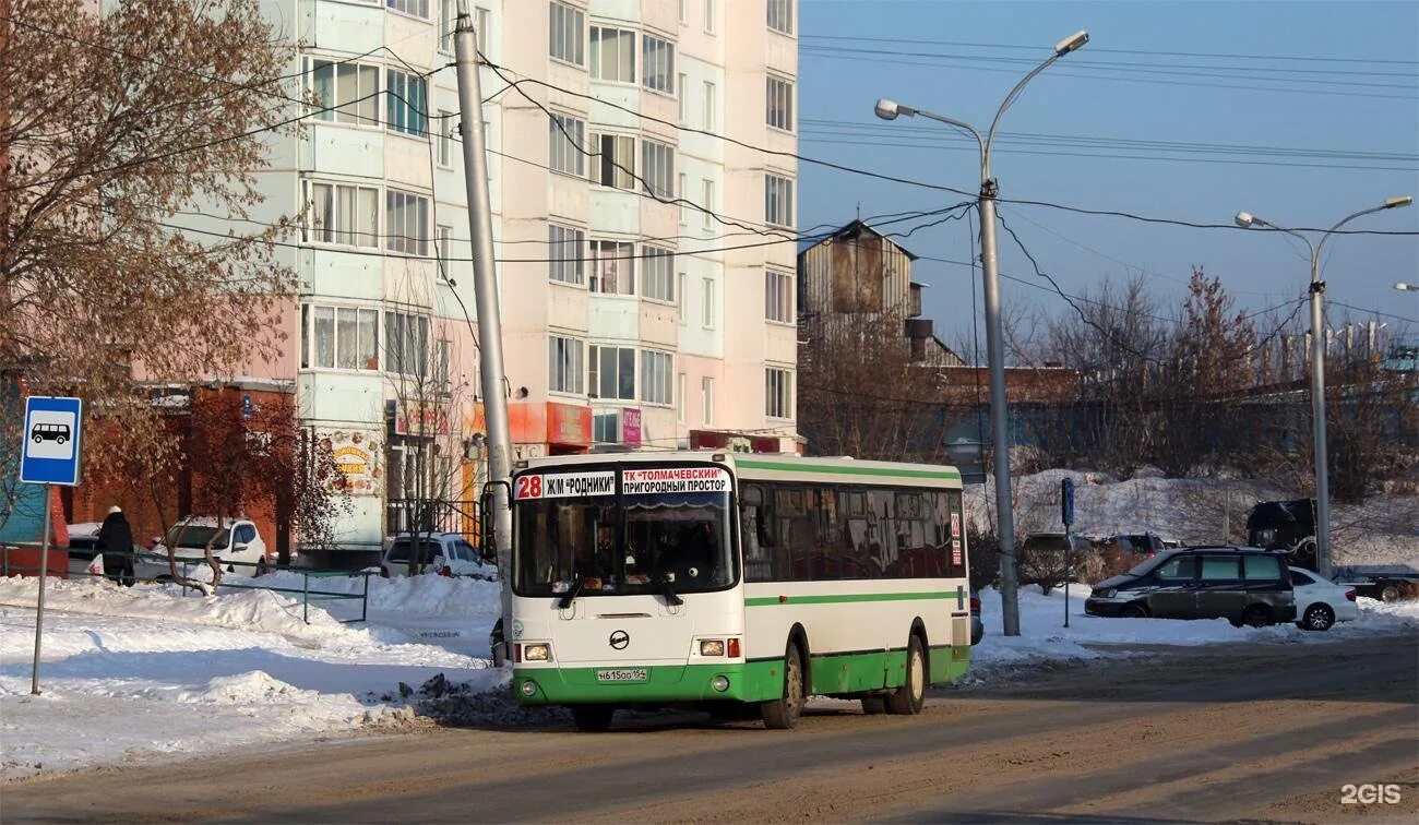 28 автобус новосибирск маршрут остановки. Автобус Новосибирск. Общественный транспорт Новосибирск. 28 Автобус. Автобус ЛИАЗ Новосибирск.