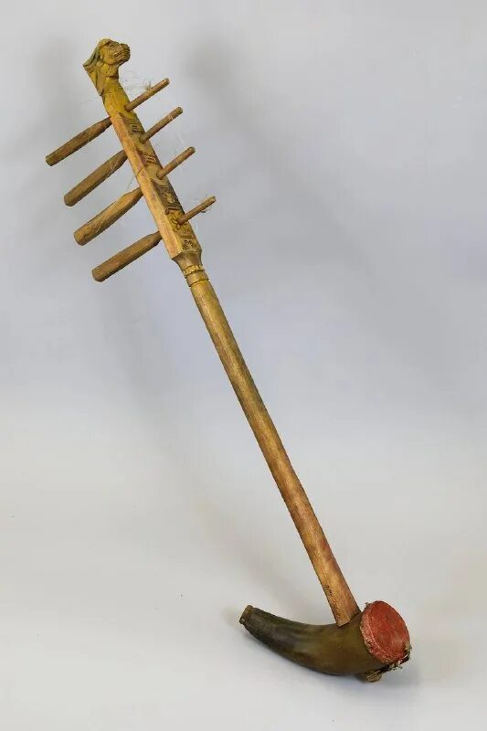 отметьте шумовой музыкальный инструмент. бугай музыкальный инструмент. шумовой музыкальный инструмент с конским хвостом. Fleet. Venetian harpsichord.