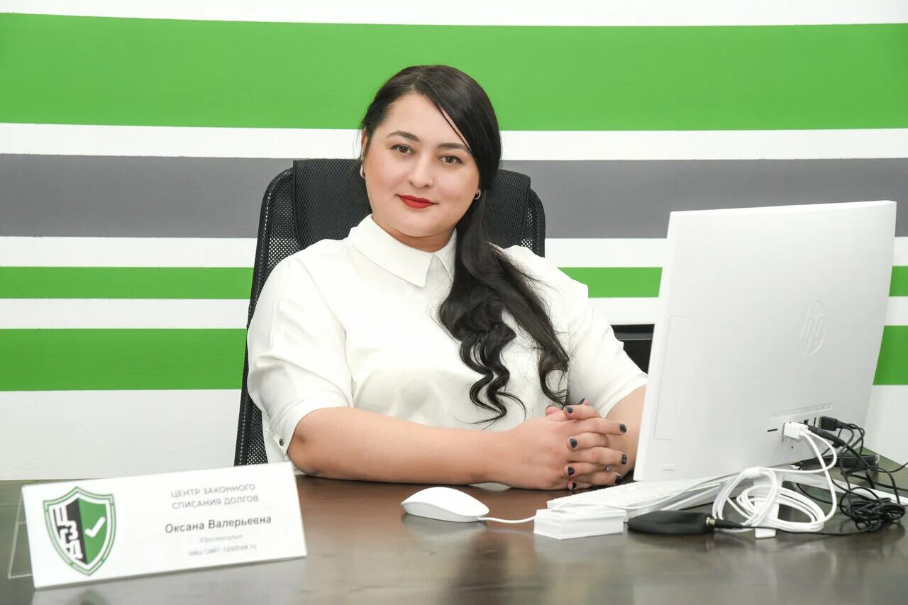 снять долги новосибирск. пристав исполнитель. снять долги новосибирск. задолженность за тепло. налоговая задолженность картинки.