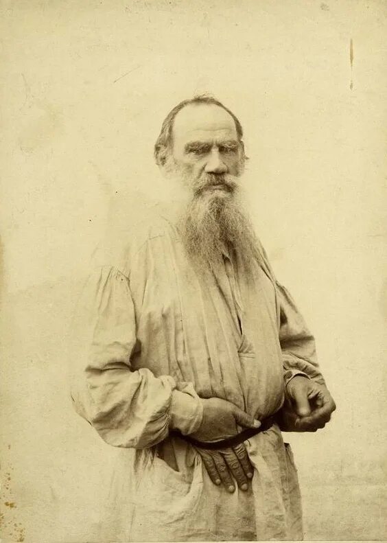 Лев толстой 19 век. Толстой 1880. Лев толстой 1880. Лев толстой 1880-1910. Портрет Толстого Льва Николаевича.