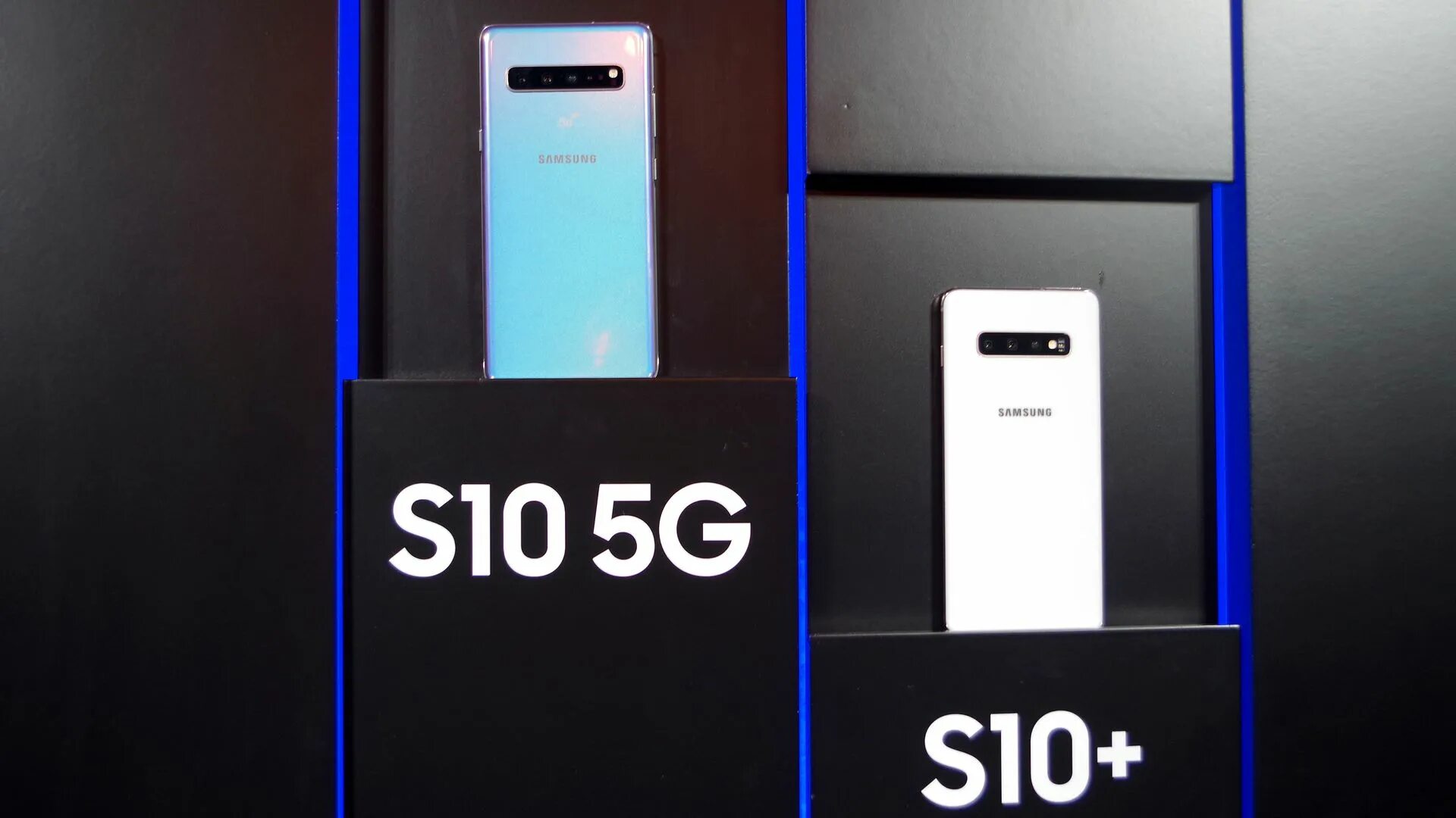 Samsung Galaxy s10 5g. Samsung Galaxy s22 Ultra 5g. Samsung s10 5g комплект. Самсунг 5g поддерживает. A73 5g купить