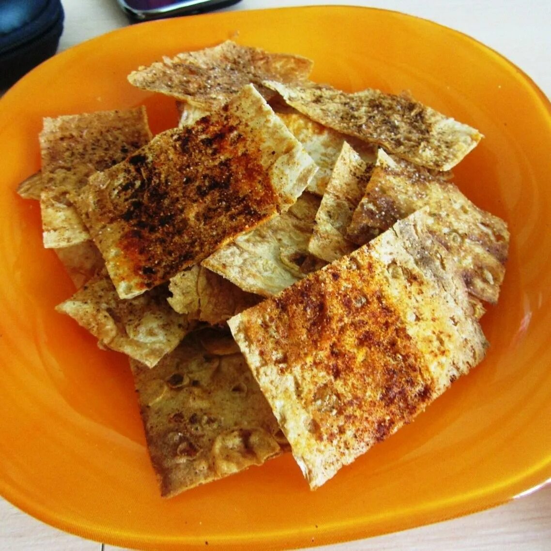 Чипсы из лаваша. Домашние чипсы из лаваша. Начос из лаваша. Начос из лаваша. Чипсы из лаваша в духовке.