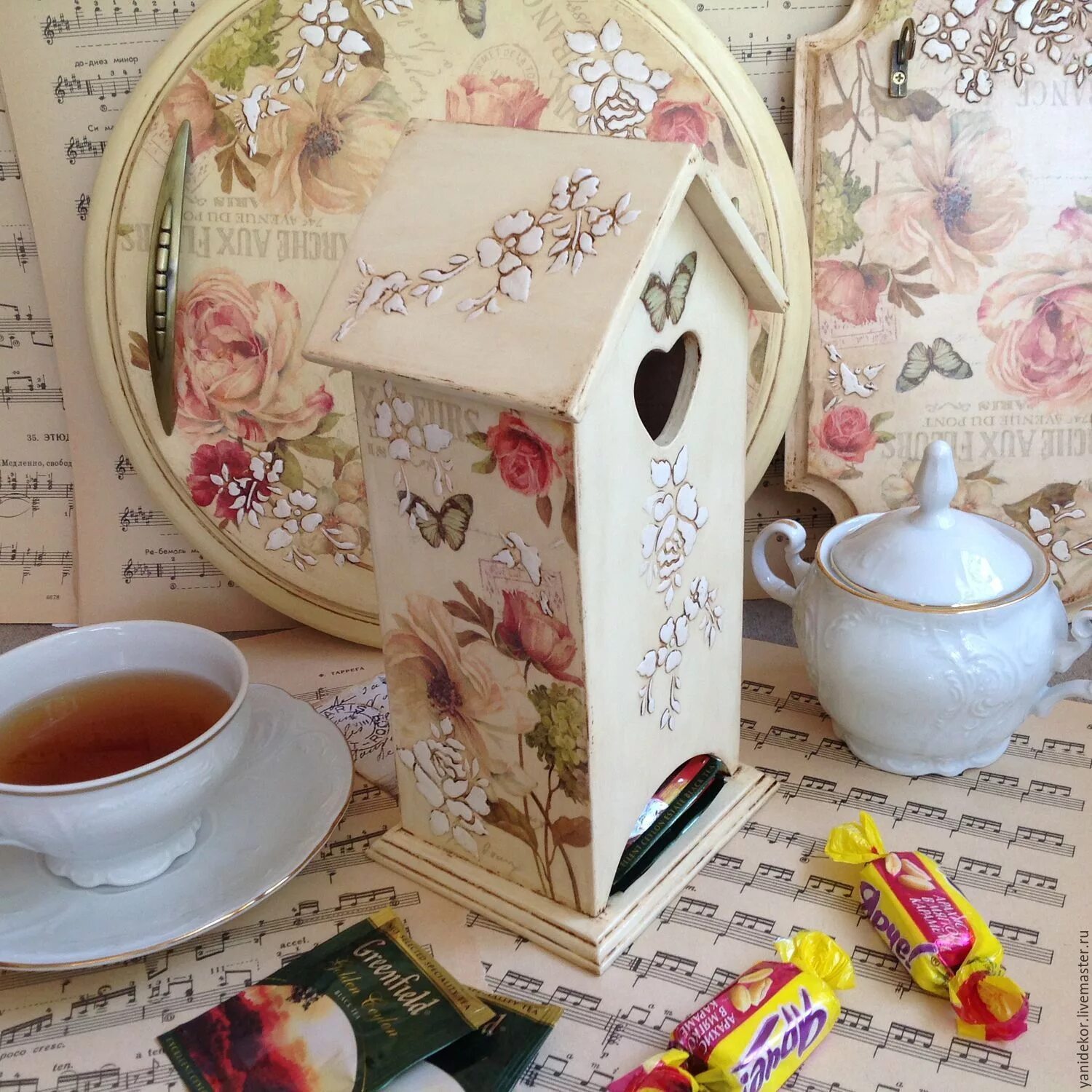 Чайный домик декупаж. Чайный домик декупаж. Декор чайного домика. Чайные домики на кухню. Чайный домик в стиле шебби шик.