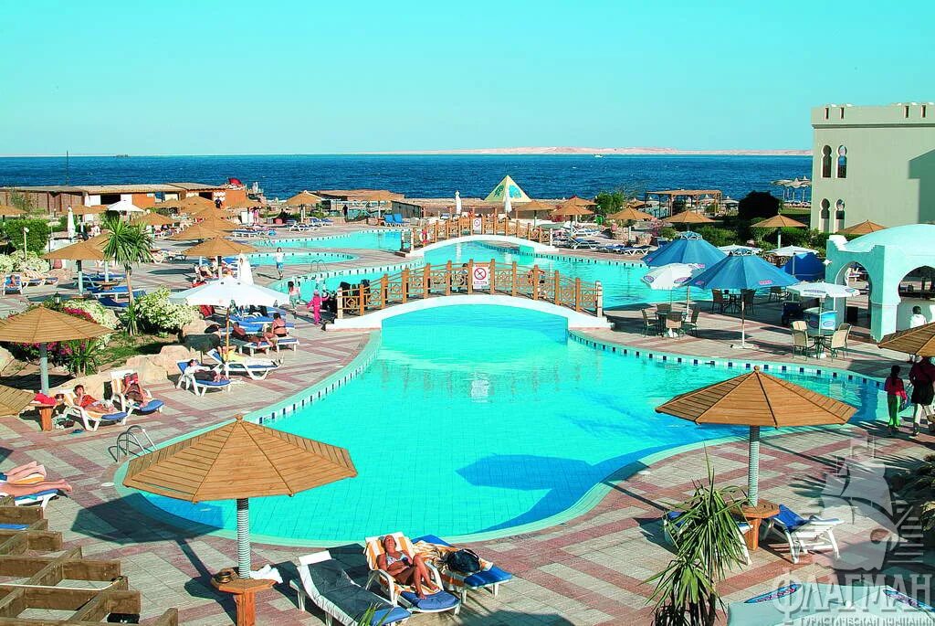 Sea life 4 шарм эль шейх. Sea Club Resort 5 Шарм-Эль-Шейх. Charmillion Club Resort 5. Отель в Шарм Эль Шейхе Sea. Charmillion Club Resort 5 Египет Шарм-Эль-Шейх.