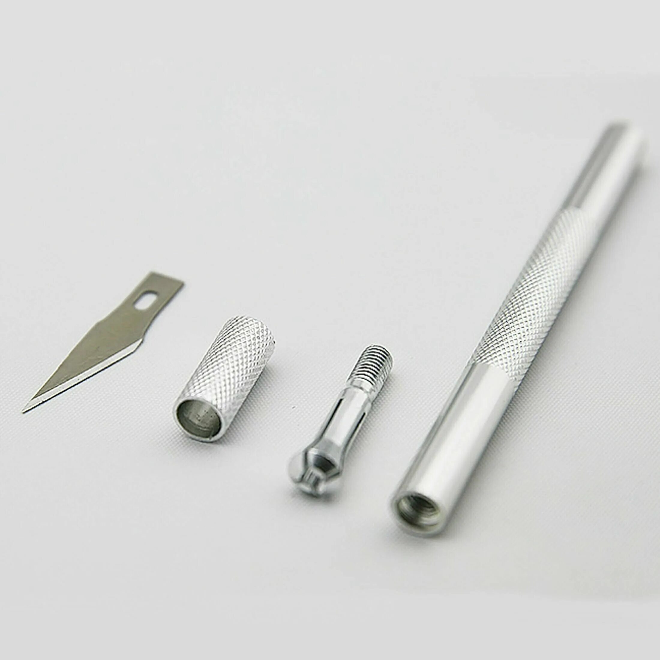 нож канцелярский макетный. набор скальпель со сменными лезвиями rexant 7 предметов 12-4917. скальпель со сменными лезвиями. скальпель со сменными лезвиями. скальпель для бумаги.