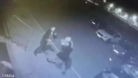 Нападают на ростов