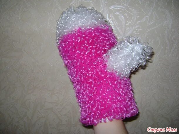 Мочалка рукавичка крючком. Вязаная мочалка варежка крючком. Мочалка варежка крючком. Мочалка варежка с вытянутыми петлями. Вязание крючком мочалку варежку.