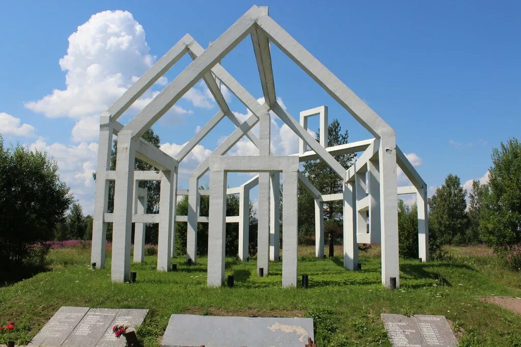 Дер арбузово невский пятачок. Призрачная деревня. Памятник призрачная деревня невский пятачок. Призрачная деревня. Невский пятачок деревня.