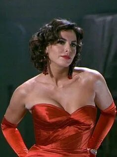 Аққұба лесбиянкаға массаж жасайды