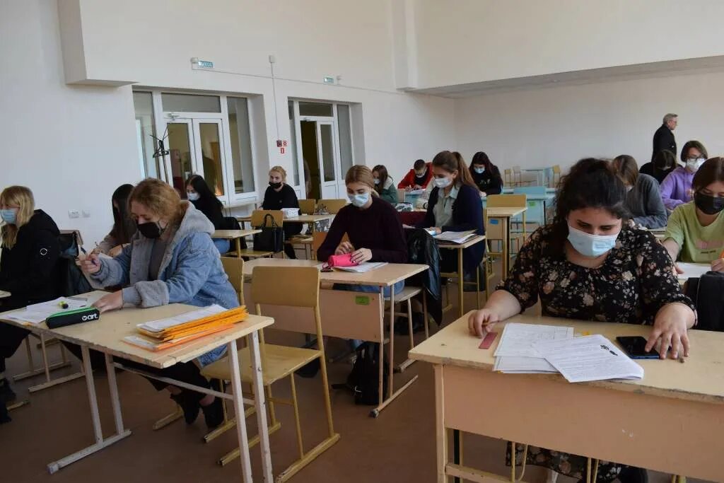 Медицинский техникум сальск. Сайт сальского индустриального техникума. Сальский медицинский техникум. Гбпоу ро сит сальск. Сальский индустриальный техникум 2 корпус.