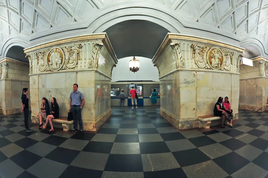Мир метро москва. Станция московского метро &quot;мир&quot;. 10 самых красивых станций метро в москве. красивые места метро проспект мира. станции московского метро в жутком состоянии.