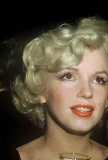 Marilyn фото