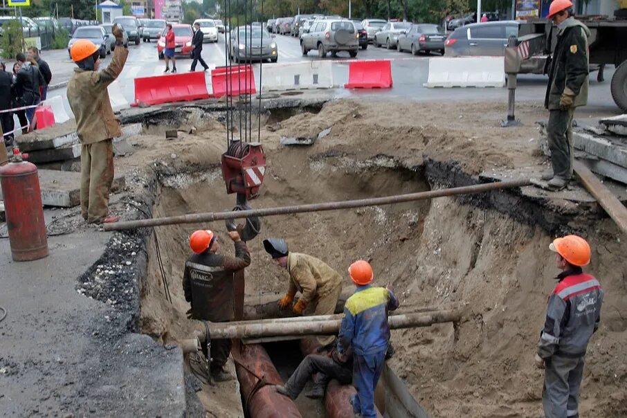 Работа в тепловых. Монтаж промышленного оборудования. Техническое оборудование котельной. Принцип действия тепловых двигателей кпд. Монтаж технологического оборудования.