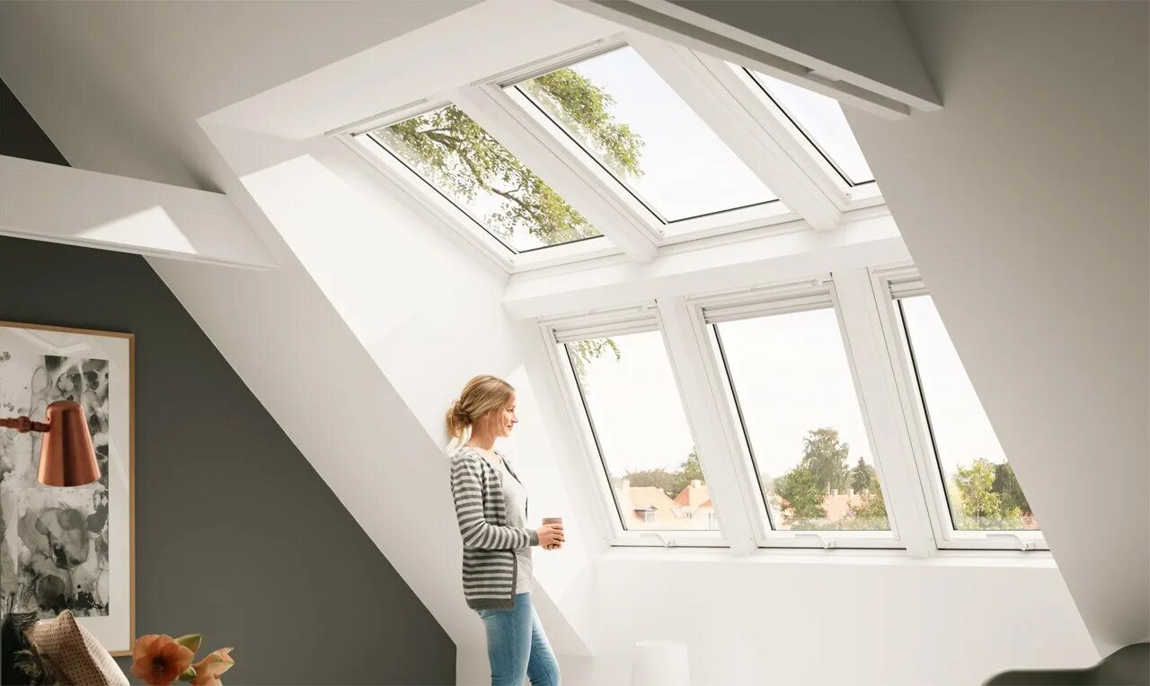 Окна под мансарду. Мансардное окно velux. мансардные окна балкон- велюкс. окно-балкон velux cabrio. мансардное окно fakro.
