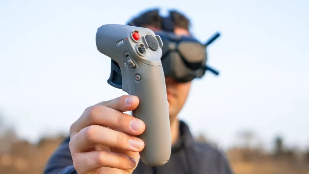 Dji motion. Моушен контроллер dji. dji джойстик. fpv контроллер. dji goggles 2 очки motion controller.