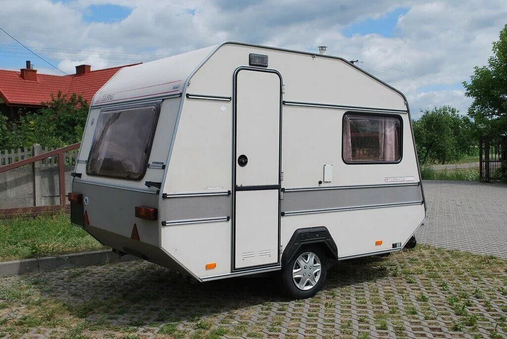 Прицеп автодом 750 кг. Прицеп дача б у. Табберт баронесса прицеп. Автодом camper 1990. Прицеп дача б у.