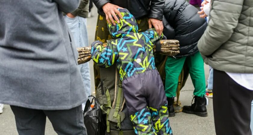 Мобилизация отцов детей. Социальные льготы для москвичей. Семья беженцев. Дети мобилизованных. Льготы мобилизованным.