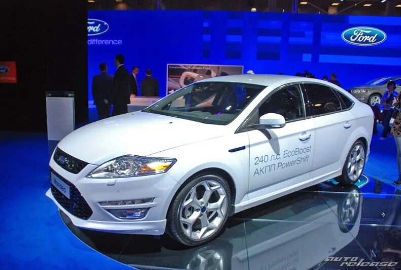 Купить форд у официального дилера. Ford Mondeo Россия. Мондео 5 и новый фокус. Машина Форд Мондео 2023. Мондео 23 новый Форд.