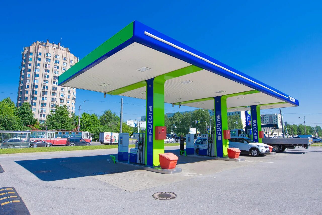 Заправки спб. Neste Санкт-Петербург. Neste Gas Station. АЗС Санкт-Петербург. Neste Россия.