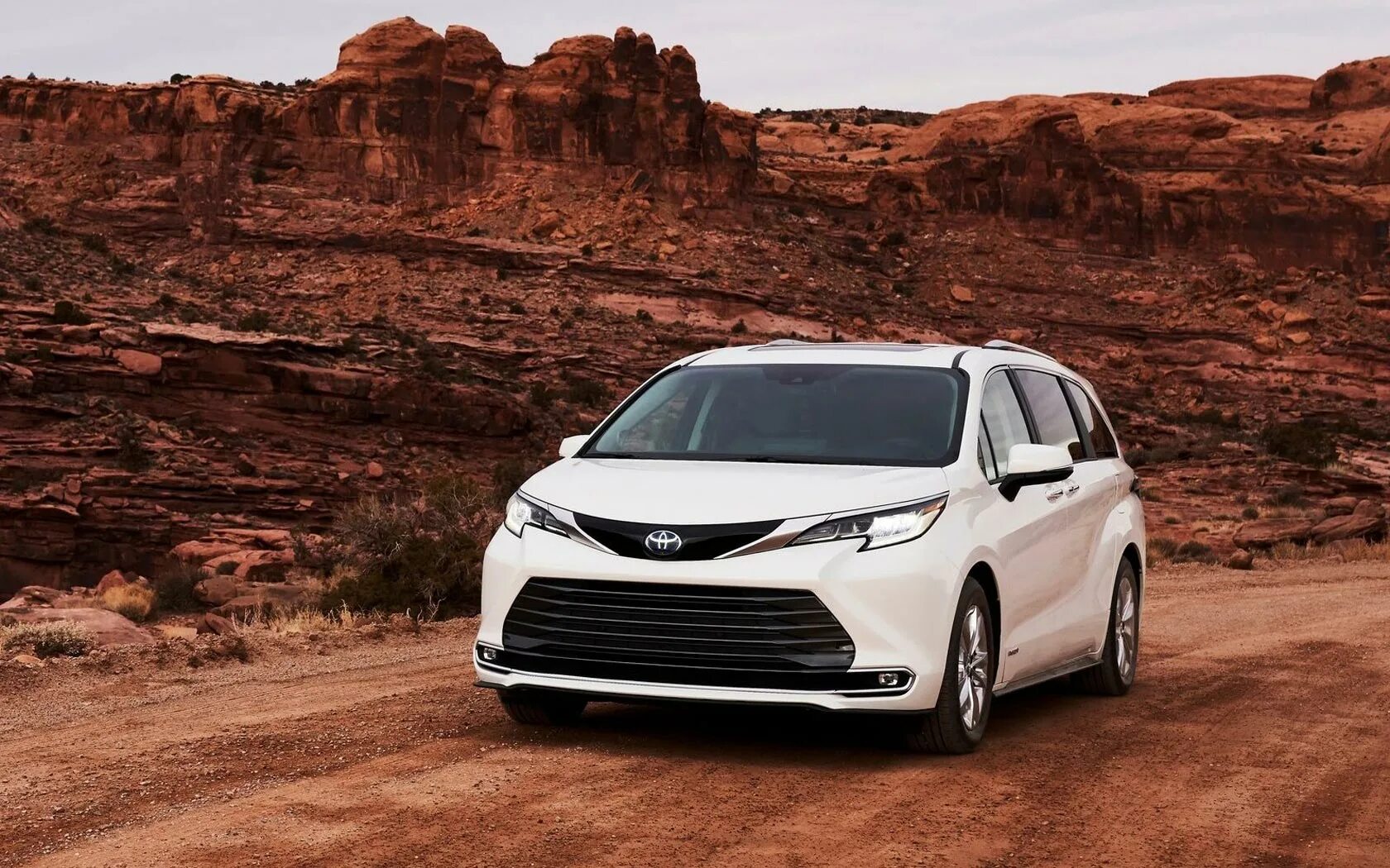 Тойота венза 2021. Toyota Sienna 2021. Toyota Sienna 2022. Новая Toyota Sienna 2021. Тойота Сиенна 2021 гибрид.