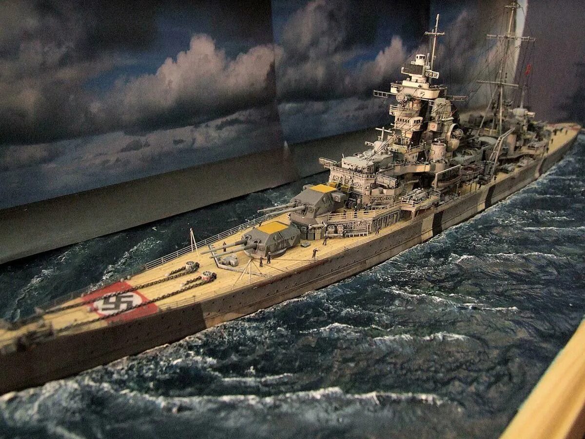 Крейсер ойген. Принц ойген. Линкор принц ойген. Крейсер принц ойген. Германский крейсер "принц ойген".