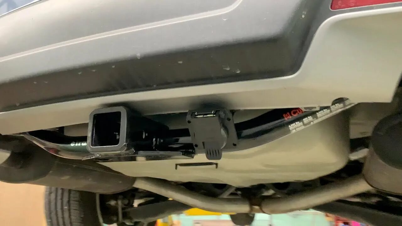 Эксплорер фаркоп. Форд эксплорер 5 фаркоп юбка под фаркоп. 2011-2015 ford explorer trailer hitch. масса прицепа форд эксплорер. 7231 трейлер установка.