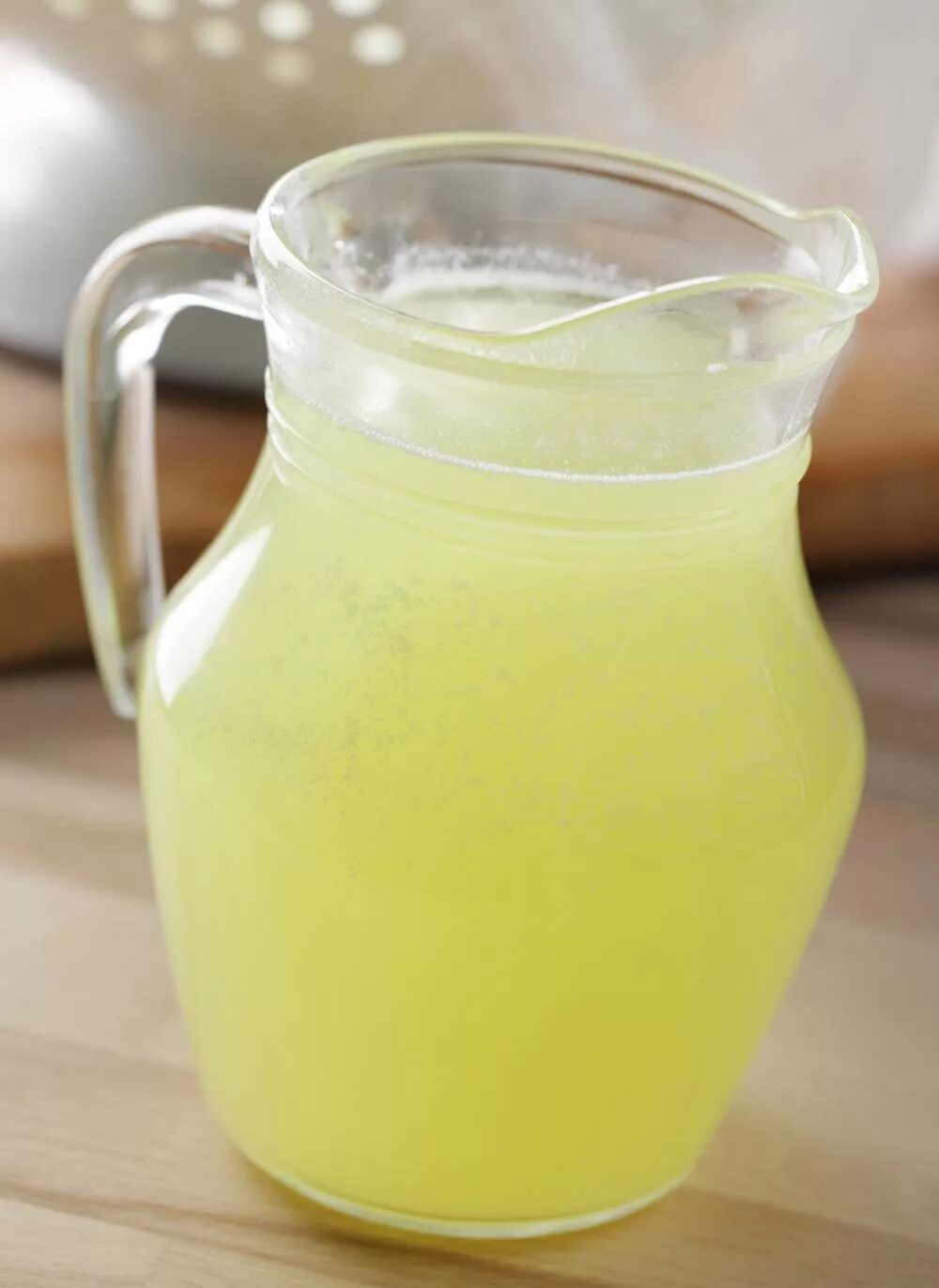 Сыворотка обрат. Что такое пахта и сыворотка. Сыворотка молока. Сыворотка обрат. Сыворотка от сыра.