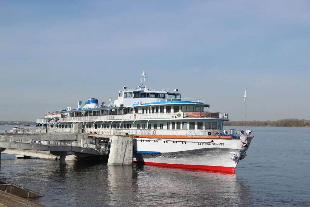 Круиз по волге на теплоходе 2023. Теплоход спутник гермес самара. Волга казань самара теплоход. Круизы спутник. Лайнер msc bellissima 2019.